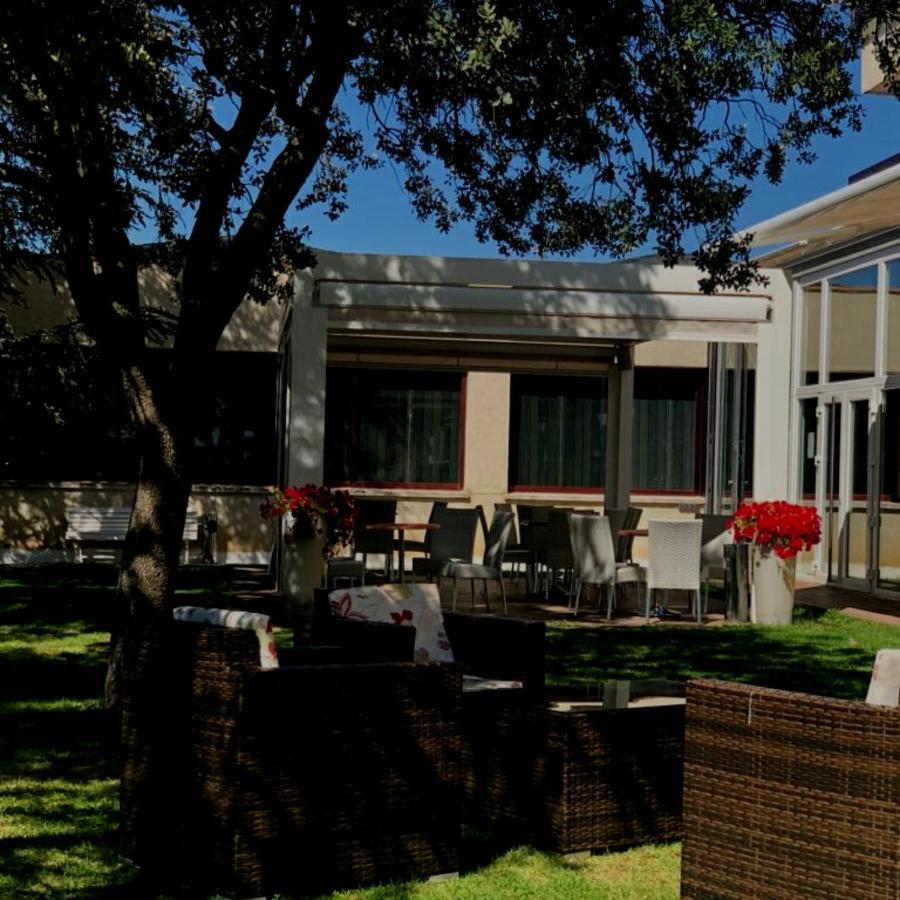 Hospedium Hotel Europa Centro Magaz De Pisuerga Ngoại thất bức ảnh