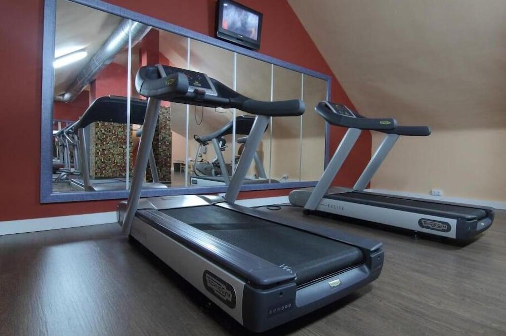 Hospedium Hotel Europa Centro Magaz De Pisuerga Ngoại thất bức ảnh