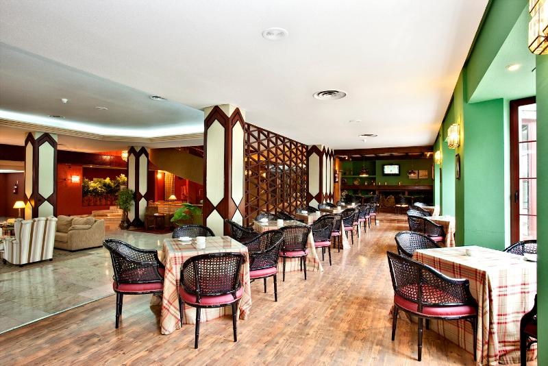 Hospedium Hotel Europa Centro Magaz De Pisuerga Ngoại thất bức ảnh