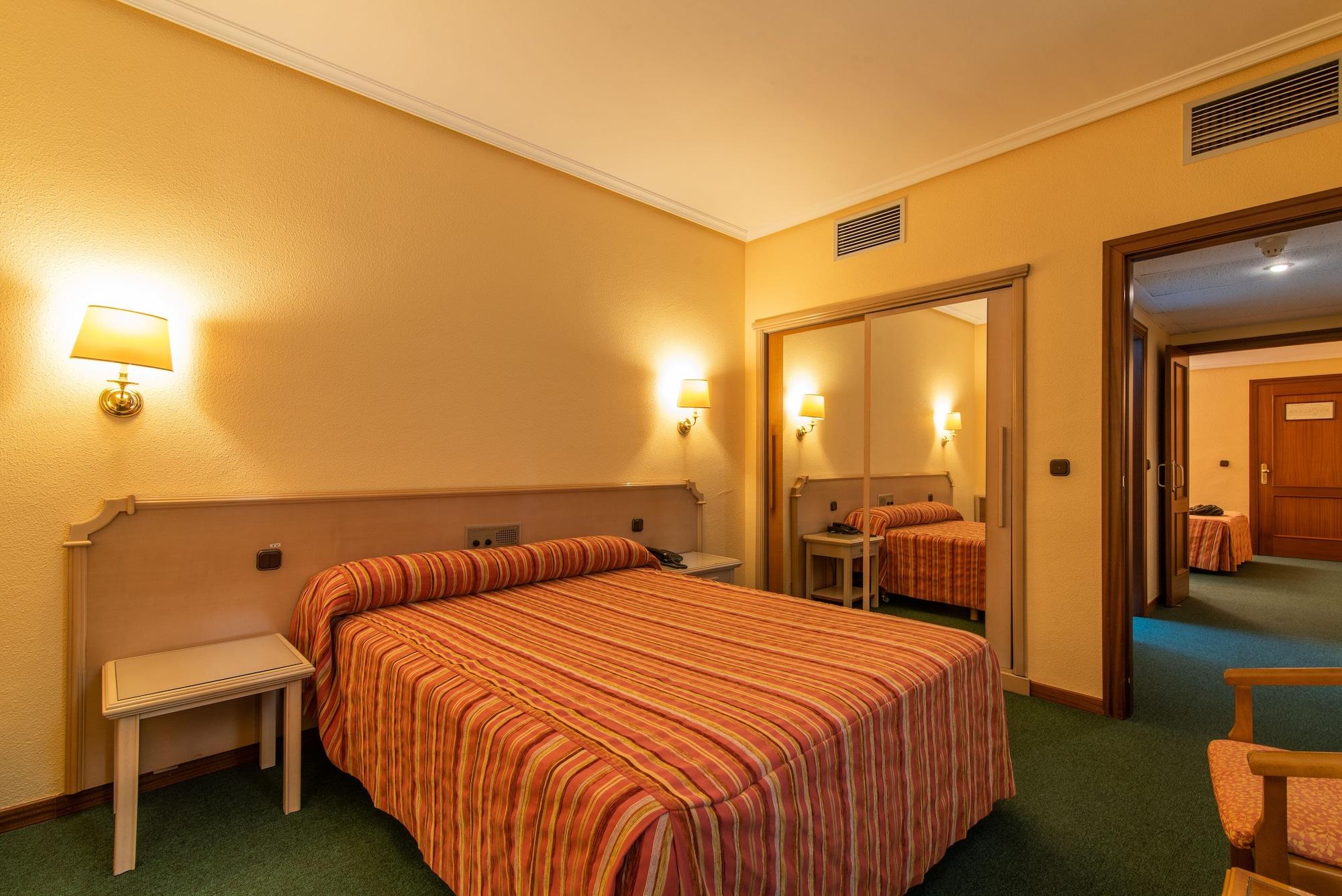 Hospedium Hotel Europa Centro Magaz De Pisuerga Ngoại thất bức ảnh
