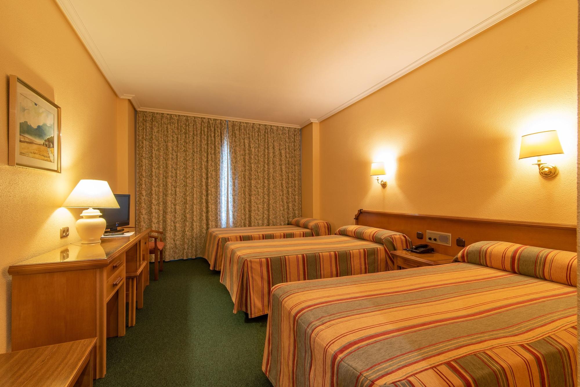 Hospedium Hotel Europa Centro Magaz De Pisuerga Ngoại thất bức ảnh