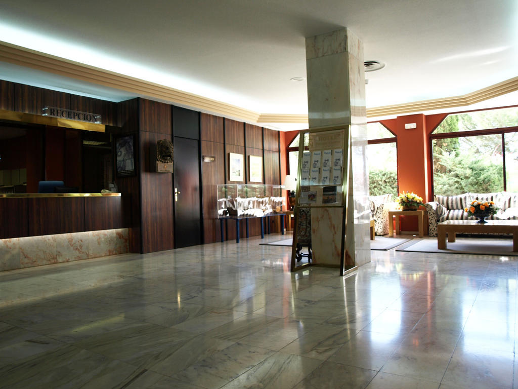 Hospedium Hotel Europa Centro Magaz De Pisuerga Ngoại thất bức ảnh