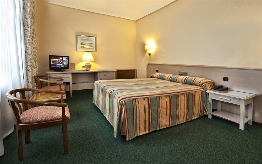 Hospedium Hotel Europa Centro Magaz De Pisuerga Phòng bức ảnh
