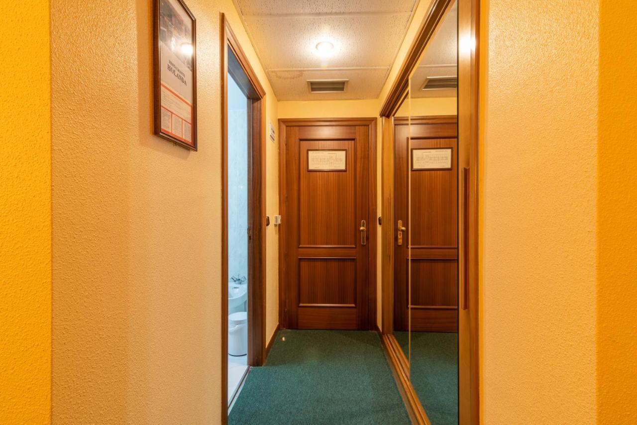 Hospedium Hotel Europa Centro Magaz De Pisuerga Ngoại thất bức ảnh